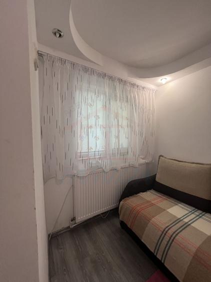Garsonieră decomandată, mobilată în Micro 20