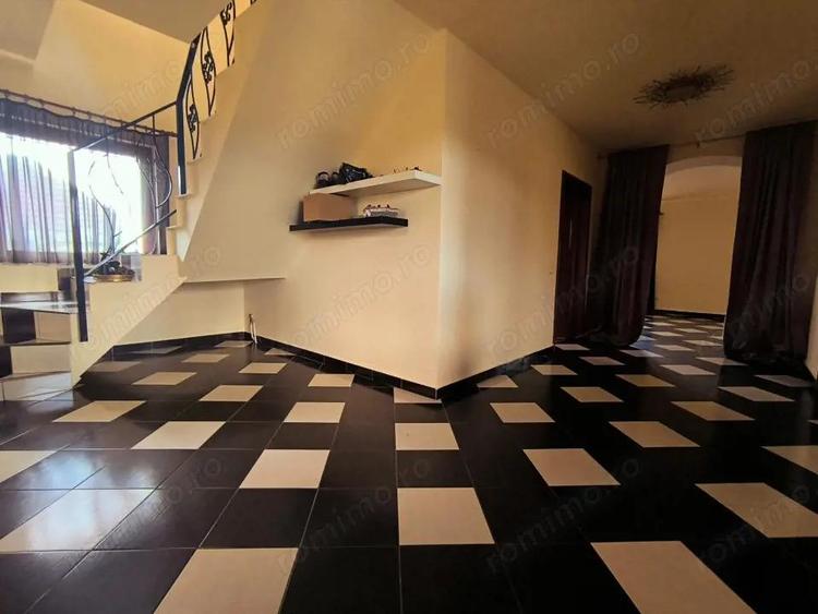 Case Parvu Ro?u - Coste?ti la 13 km de Pite?ti - 14