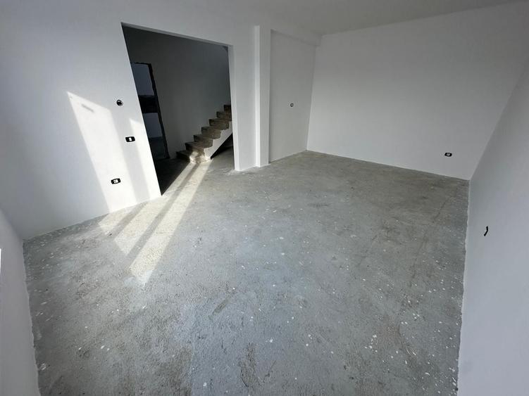 CASA INDIVIDUALA CARTIERUL LATIN, 4 CAMERE, TOATE UTILITATILE,COMIS 0% - 5