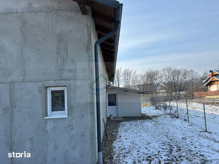 Spațiu comercial, de 300 mp, în Pătrăuți