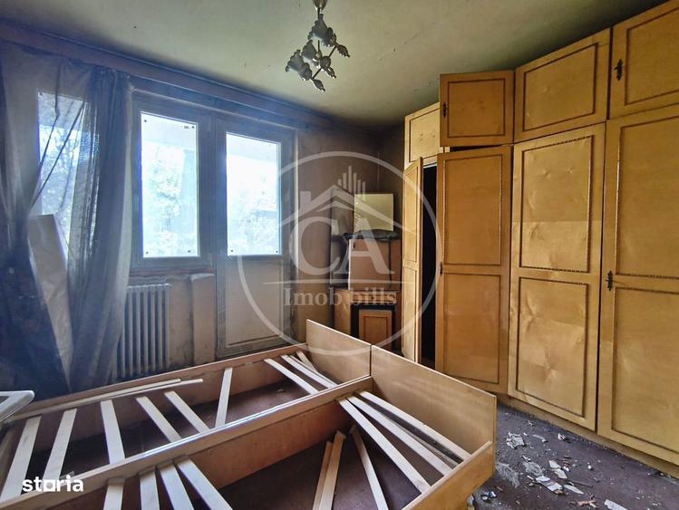 Apartament cu 3 camere de vanzare in Centru Civic, Oradea - 1