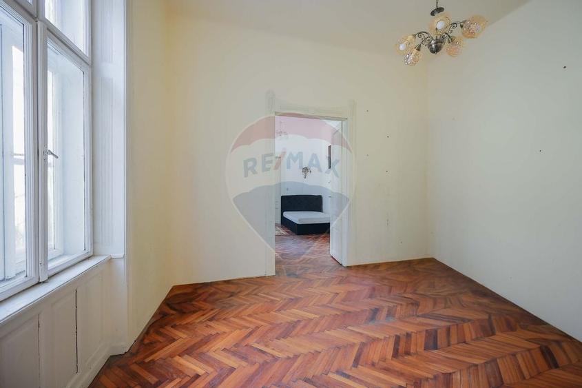 Casă de Vânzare cu 4 camere, Ultracentral - Cuza Vodă - 4