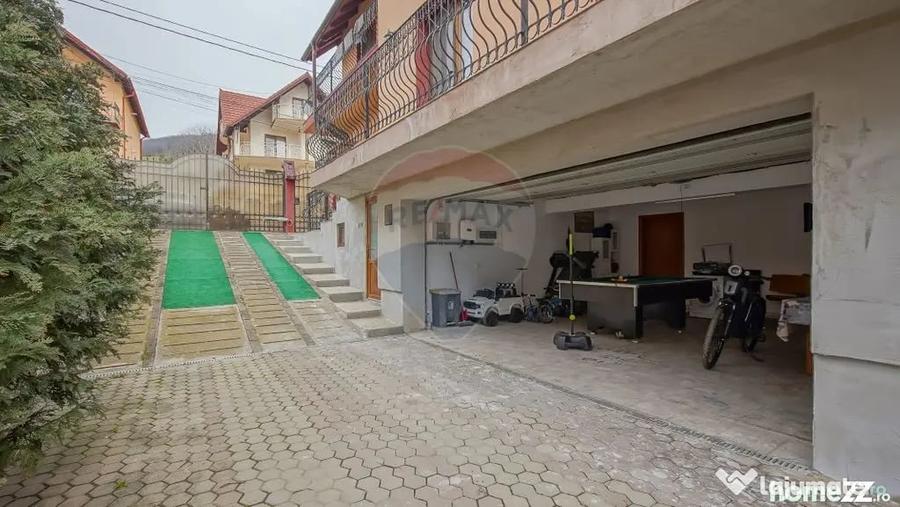 Casă cu 1 camere cu Teren 300 Mp în Codlea