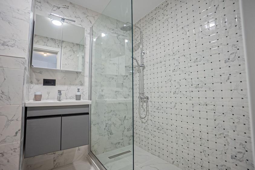 Apartament cu 2 camere decomandat în Tomis Plus