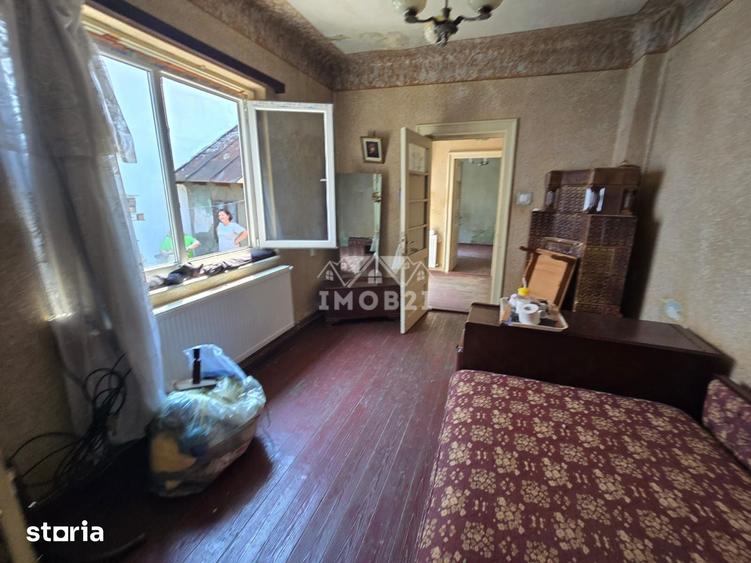 Casă cu 3 camere cu Teren 247 Mp în Central