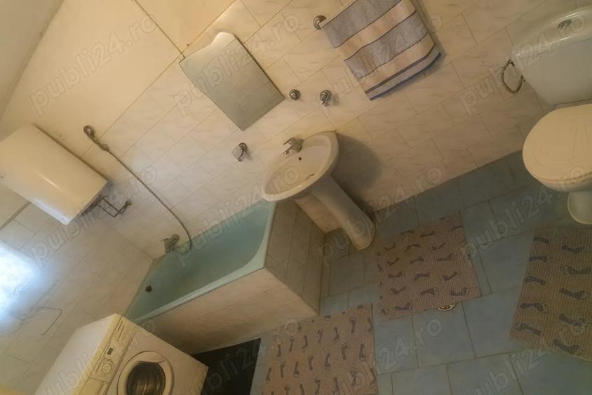 Casă cu 6 camere cu Teren 1026 Mp în Central