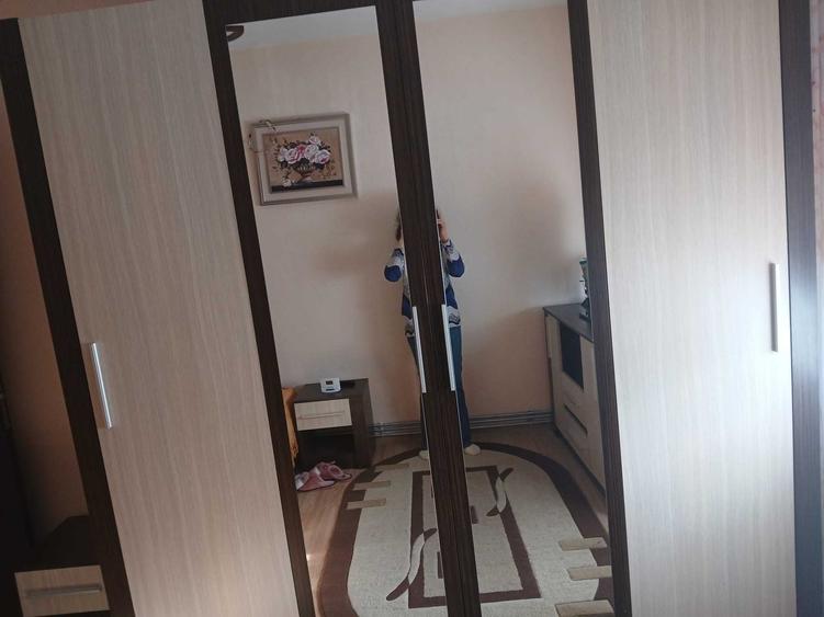 Apartament cu 2 camere decomandat în Rovine