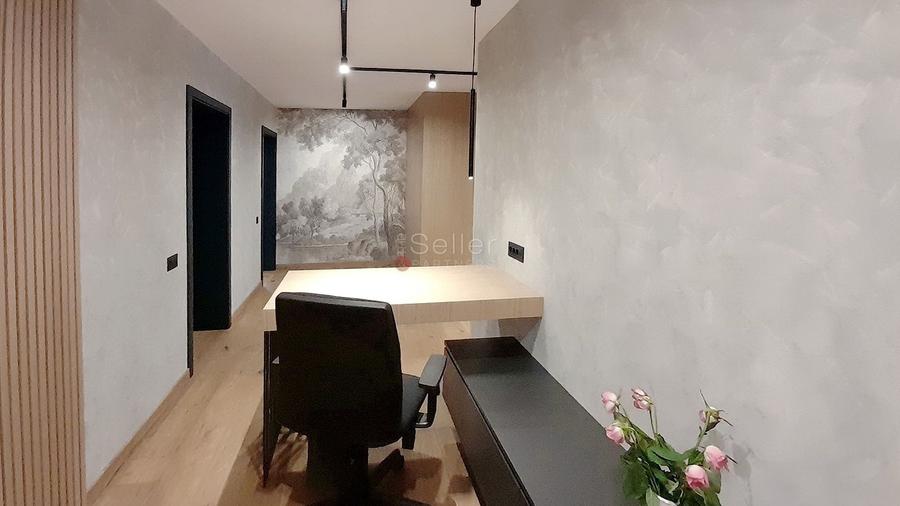 Apartament cu 3 camere decomandat, mobilat în Drumul Poienii