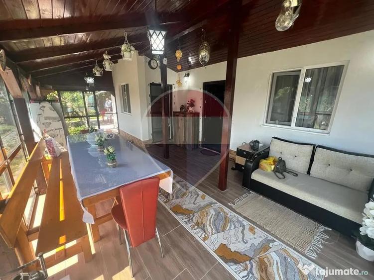 Casă cu 2 camere cu Teren 6943 Mp în Gologanu