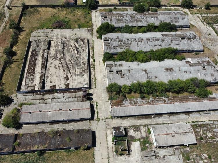 Spațiu comercial, de 7,950 mp, în Orțișoara