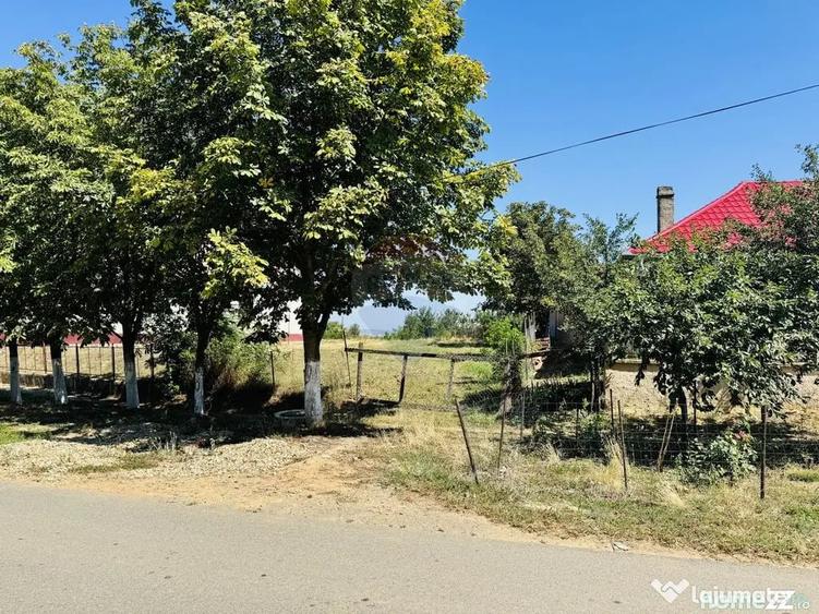 Teren de 2841 mp, în Apateu