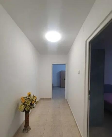 Apartament cu 2 camere decomandat în Drumul Taberei
