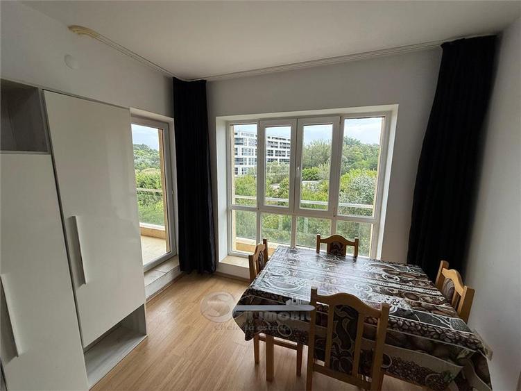Apartament cu 2 camere semidecomandat în Tătărași