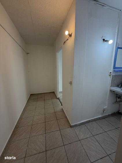 Spațiu comercial, de 30 mp, în Mioveni