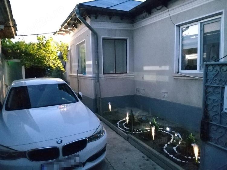 Casă cu 6 camere cu Teren 1100 Mp în Turnu Măgurele