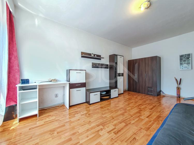 Apartament cu 3 camere decomandat în Mărăști