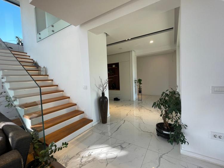 Casa individuala de lux, Bragadiru-Margelelor, constr 2016, 303mp, teren 923mp - 50