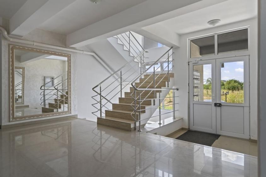Apartament cu 2 camere decomandat, mobilat în Tunari