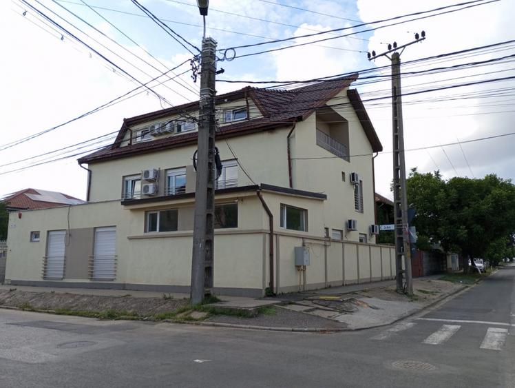 Sagului, pensiune de vanzare cu 15 camere cu baie proprie, suprafata utila 550 mp - 9