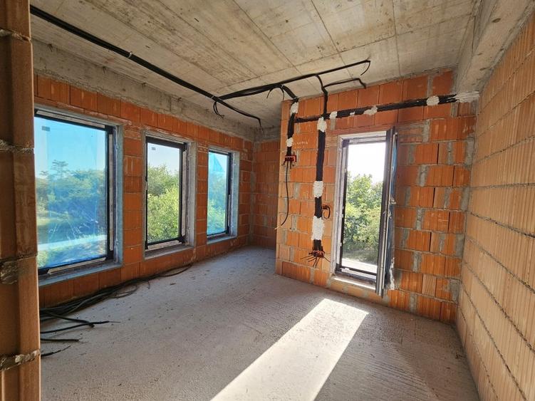 Casa Babana,  170mp + terase + subsol, inconjurata de padure, direct proprietar - 14