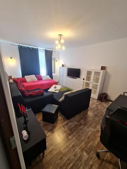 Vind 3camere decomandate etaj 3 doja - 4
