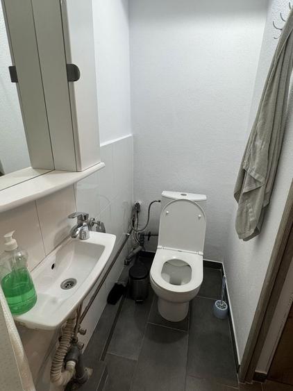 Vand garsoniera recent renovata - 2