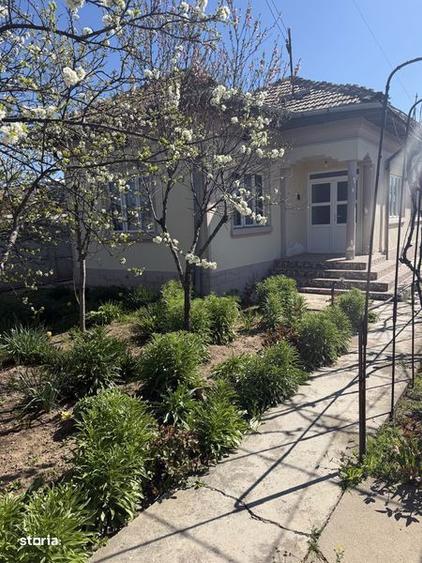 Vand Casa in Satul Branet - 2