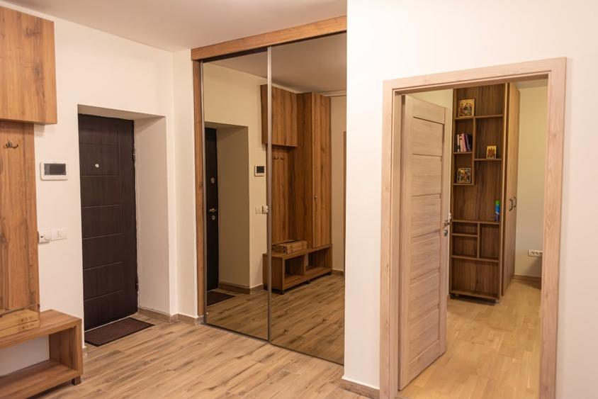 Apartament de lux cu 3 camere si terasa în Sinaia – 128 mp utili, parcare - 5