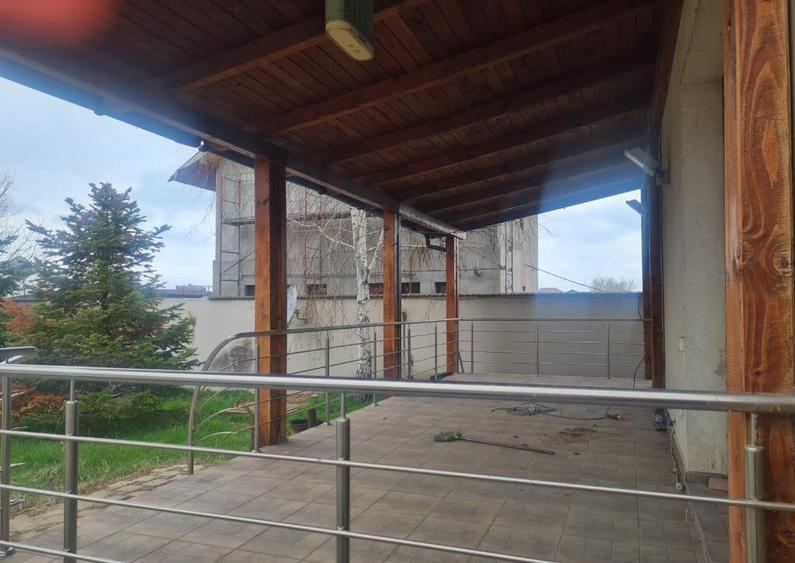 Vila 5 camere in comuna Berceni zona centrala - 1