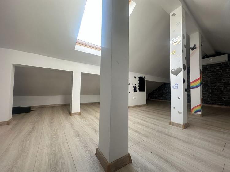 Vila 3 camere + mansarda, mobilata partial - Cosmopolis, Pipera - 5