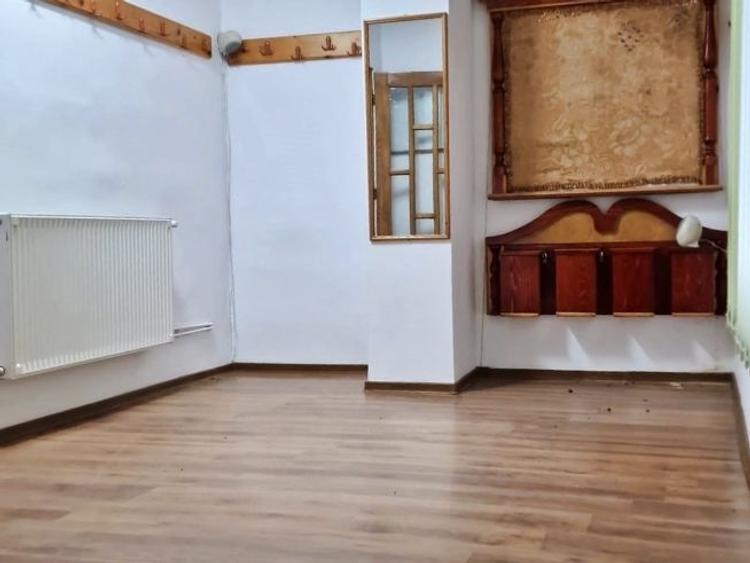 Vand casa in Uricani, Hunedoara, 127 mp, teren 674 mp, zona turistica - 2