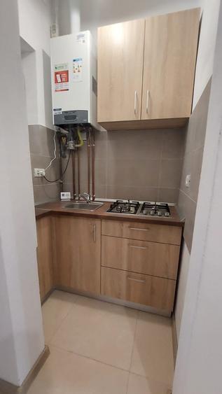 Inchiriez apartament 2 camere zona CENTRALA - 2