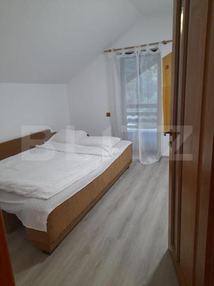 Casă individuală cu 6 camere cu Canalizare în Orăștie
