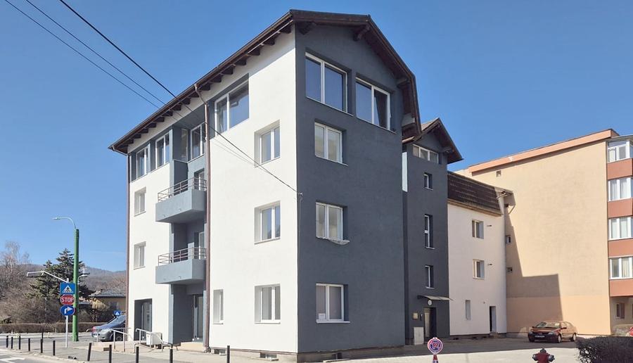 Spațiu comercial cu vizibilitate excelentă, strada Carpaților. - 2