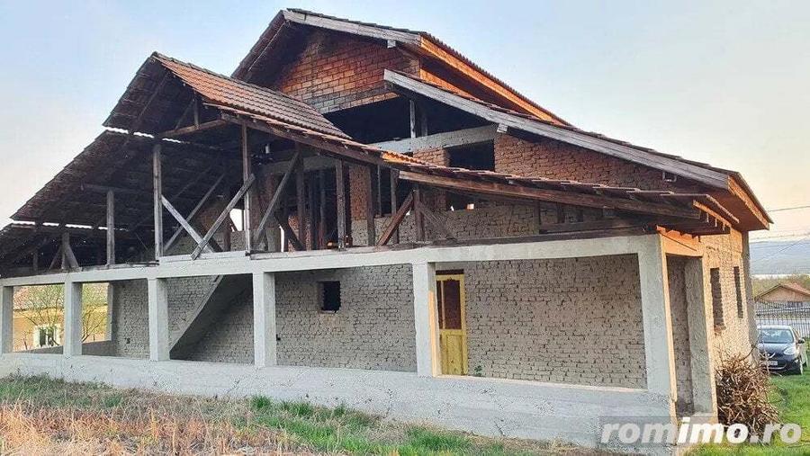 Casa spatioasa in Plopsoru - 7