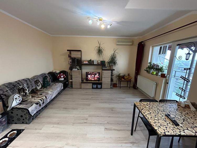 1 Decembrie  2 Camere Bloc 2014 Caramida 52 Mp Loc Parcacare 15 Min Metrou - 1