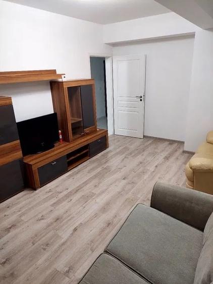 Apartament cu 2 camere decomandat, mobilat în Cug - 3