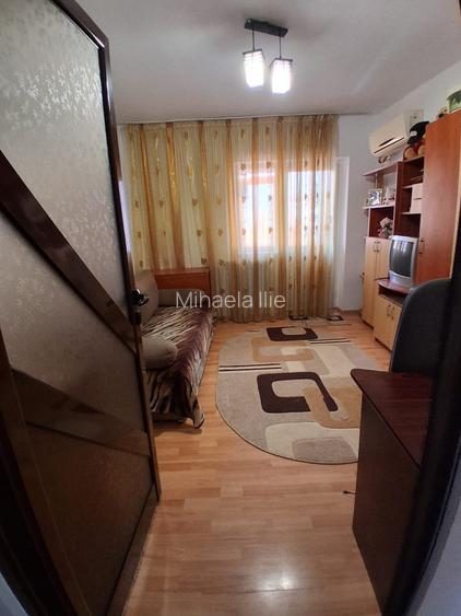 Apartament 4 camere decomandat Carefour Felicia id oferta 159464