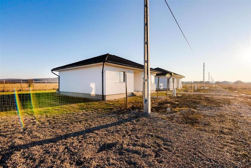 RECO Casa plan parter cu 3 camere, semifinisata, la 7 minute de Oradea - 5