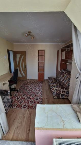 Vand apartament 2 camere, zona centrala - 3