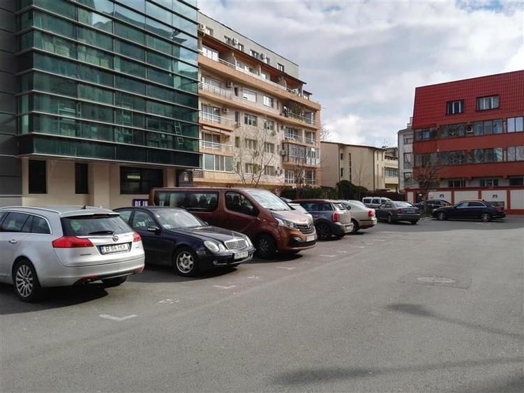 Birouri de inchiriat  de la 120 mp - mentenanta inclusa - 6