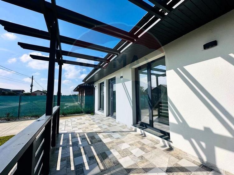 Casa noua, individuala, stil american - Crevedia - 8