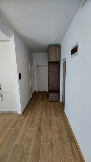 Proprietar vând apartament 2 camere în localitatea Dumbrăvița - 3