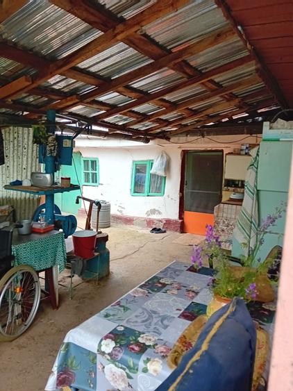 Vand casa din paianta si teren 700m - 7