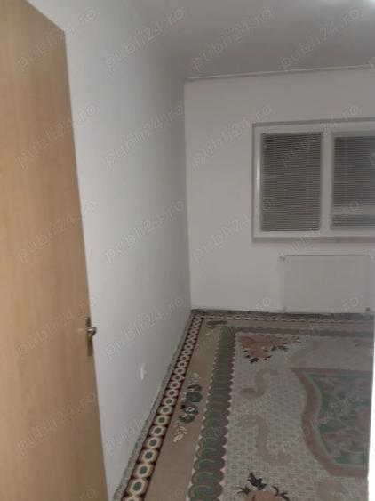 Vand apartament cu trei camere Str Doctor Hacman Nr 34 STR Dr.Hacman (la fantana) - 2