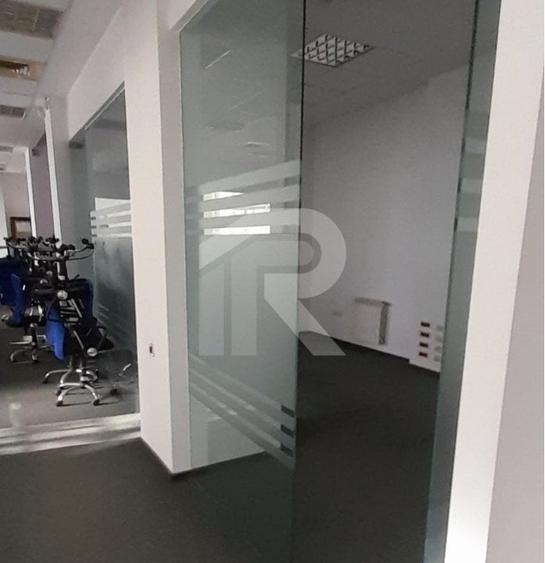 Vand Spatiu pe bd. Unirii stradal, spatiu pretabil club, bar sau clinica - 6