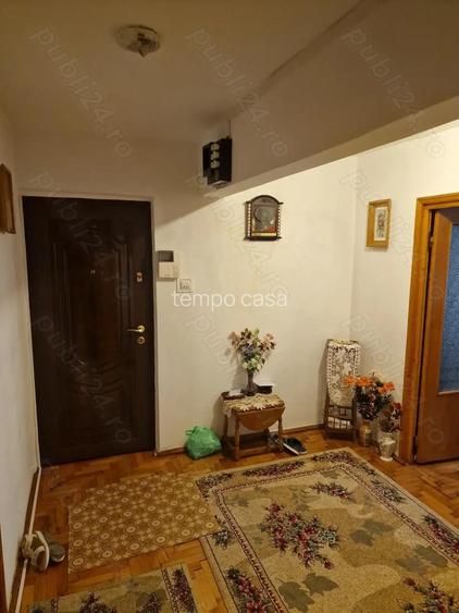 Apartament 3 camere Apartament 3 camere