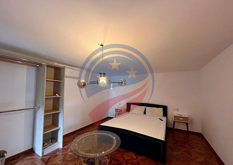 Pensiune in Dubova de vanzare - 11