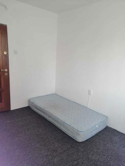 Vand / inchiriez camera ASTRA Brasov - 1