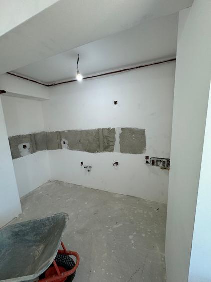 Apartament 3 camere decomandat nou/ metrou 1 Mai - 15